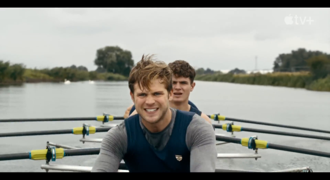 Leo Woodall est un mathématicien en fuite dans la série Prime Target sur Apple TV+
